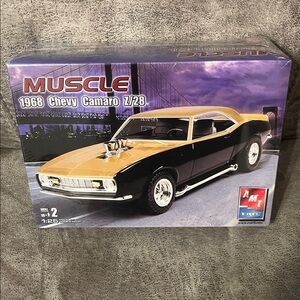 NIB AMT Muscle 1968 Chevy Camaro Z/28 Model Kit